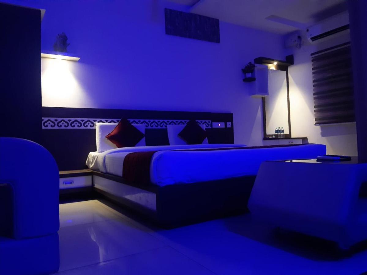 Pagadala Grand Residency Hotell Bāpatla Exteriör bild